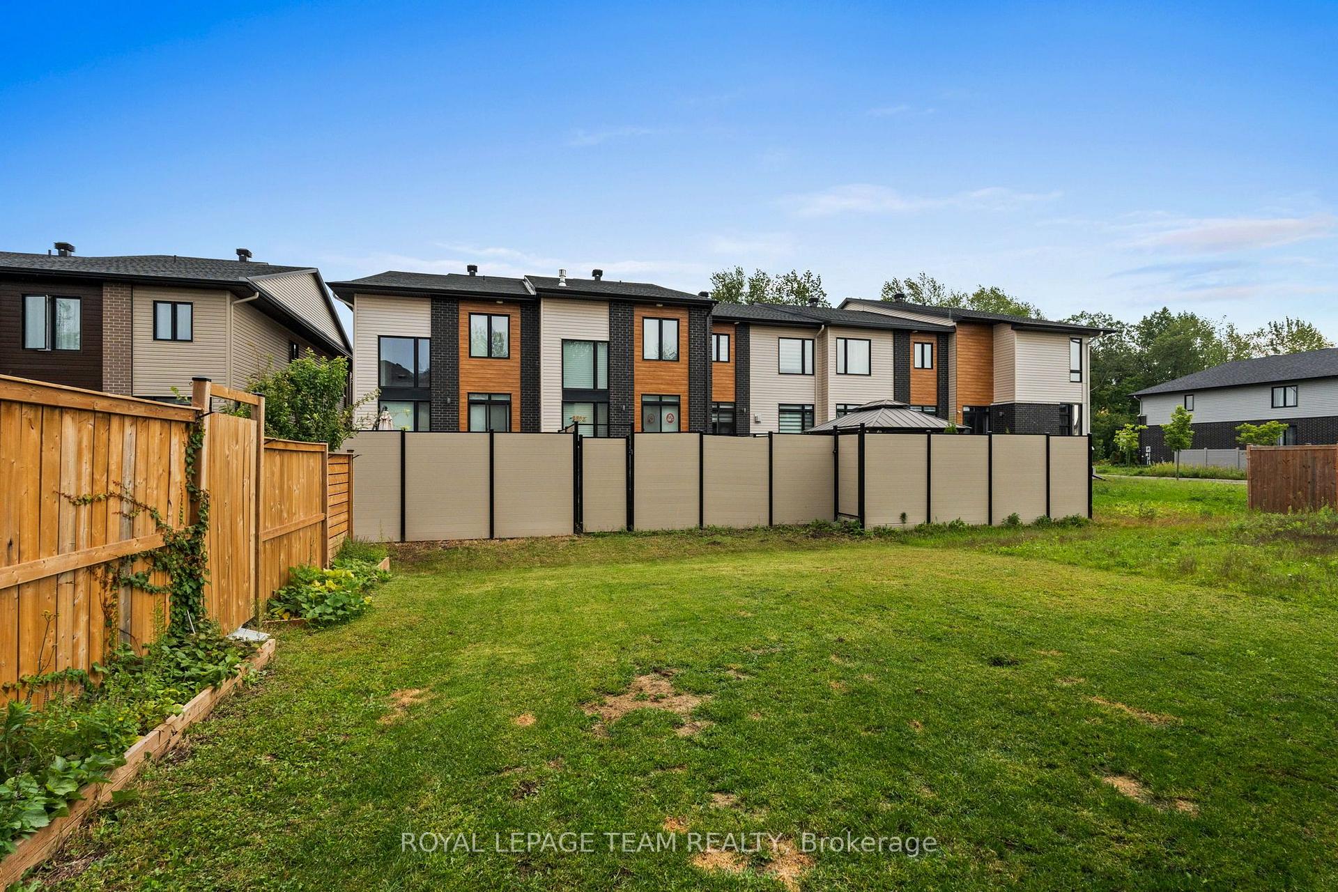 Photo 50 of 1037 Eider Street, Ottawa, Riverside South/Gloucester Glen — HOMEH
