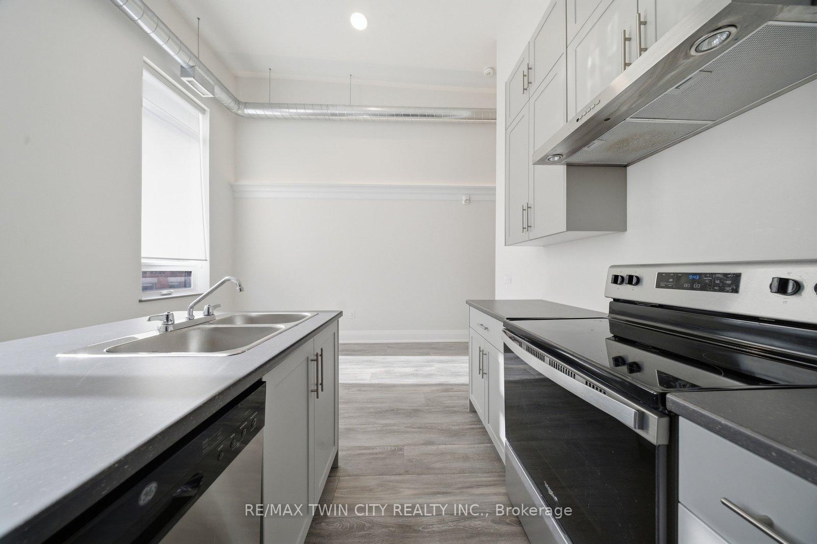 Photo 4 of Unit 303, 11 Queen Street, Brantford, Downtown Brantford — HOMEH