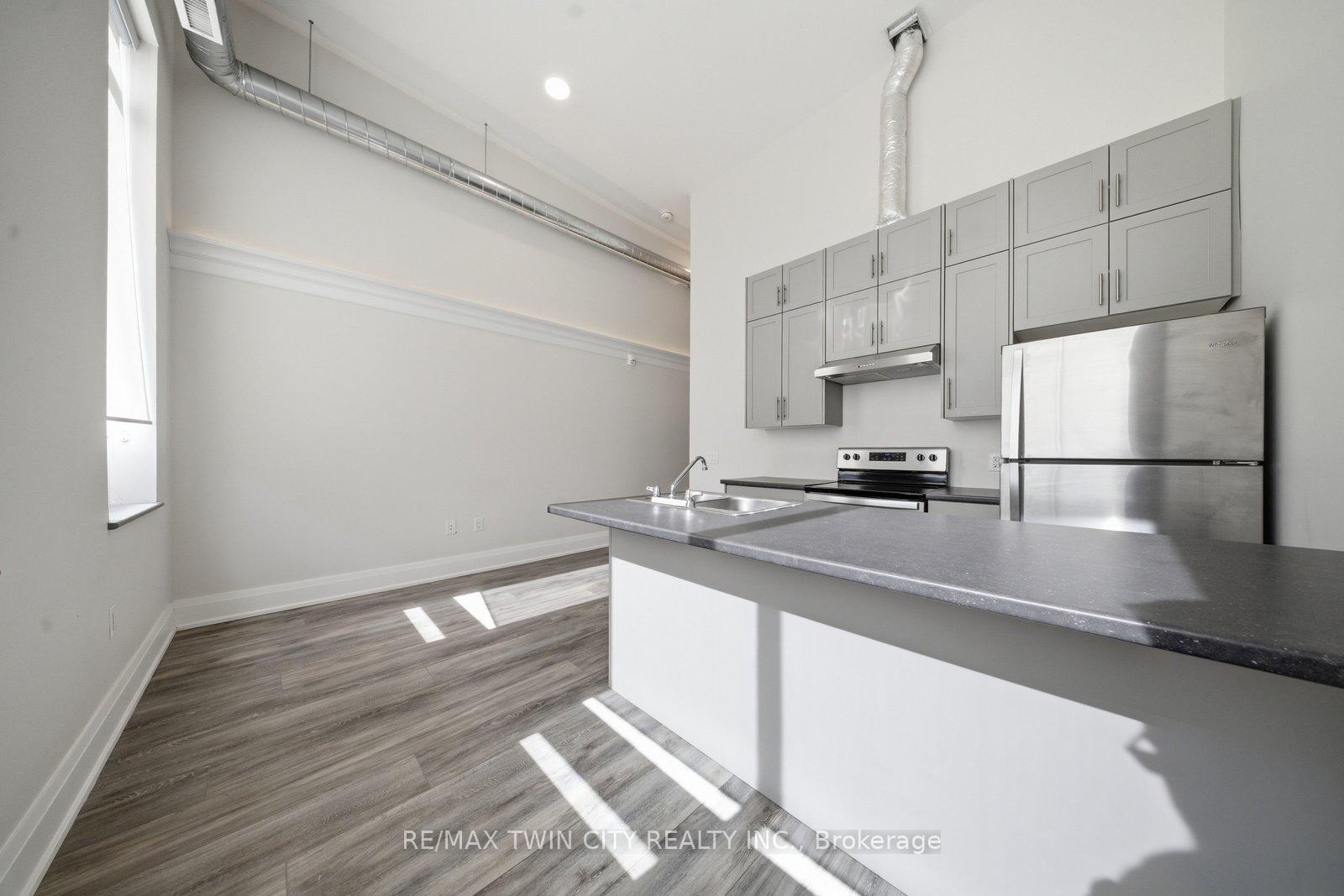 Photo 5 of Unit 303, 11 Queen Street, Brantford, Downtown Brantford — HOMEH