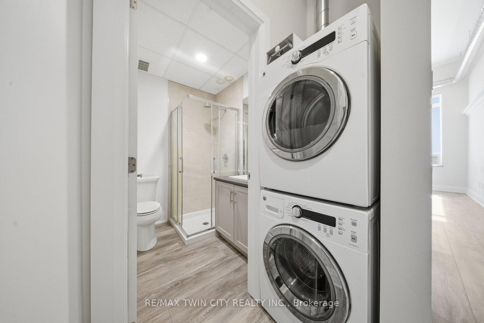 Photo 8 of Unit 303, 11 Queen Street, Brantford, Downtown Brantford — HOMEH