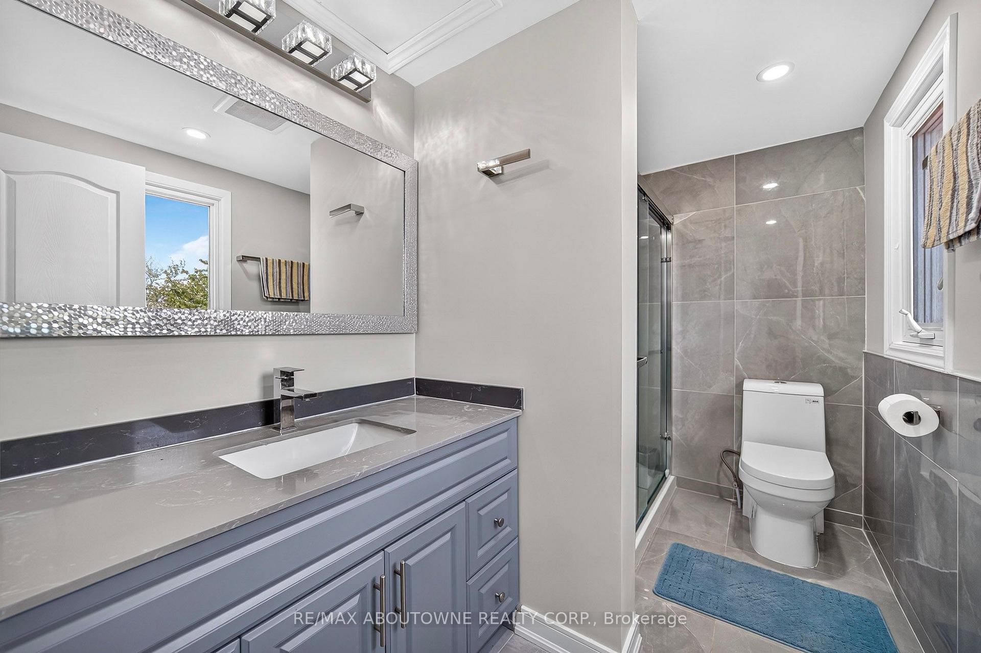 Photo 16 of 668 Greycedar Crescent, Mississauga, Rathwood — HOMEH