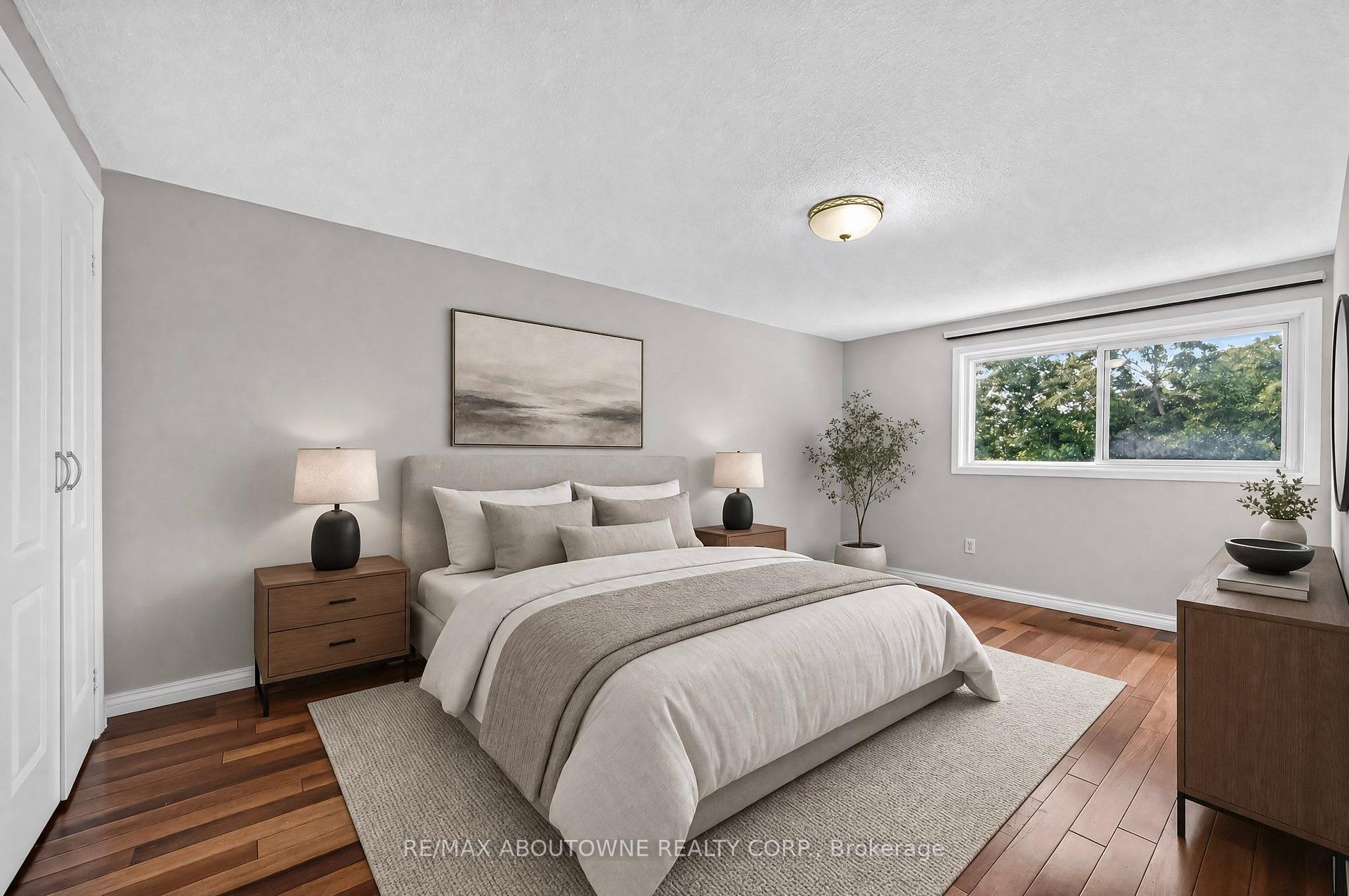 Photo 18 of 668 Greycedar Crescent, Mississauga, Rathwood — HOMEH