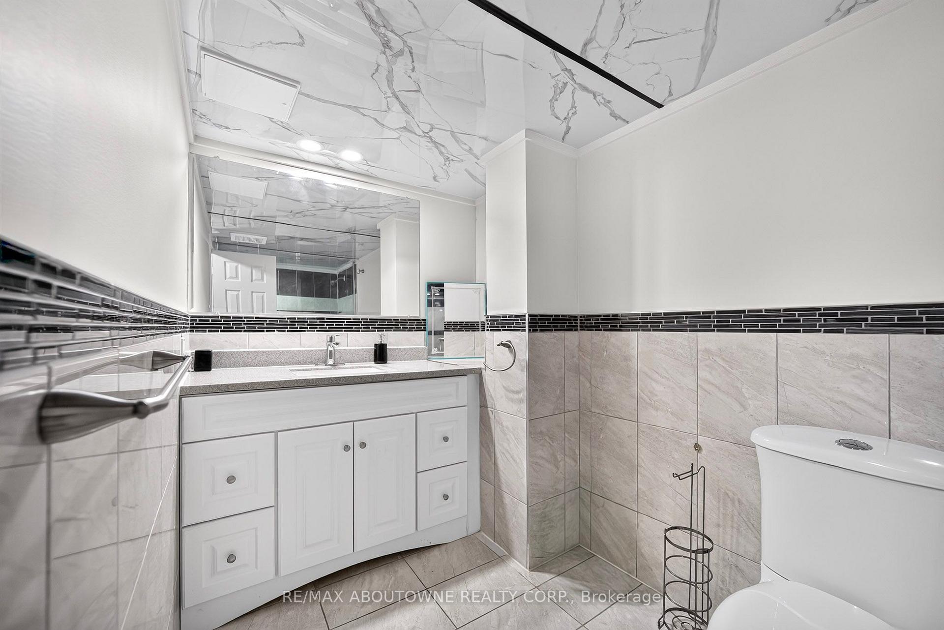 Photo 22 of 668 Greycedar Crescent, Mississauga, Rathwood — HOMEH