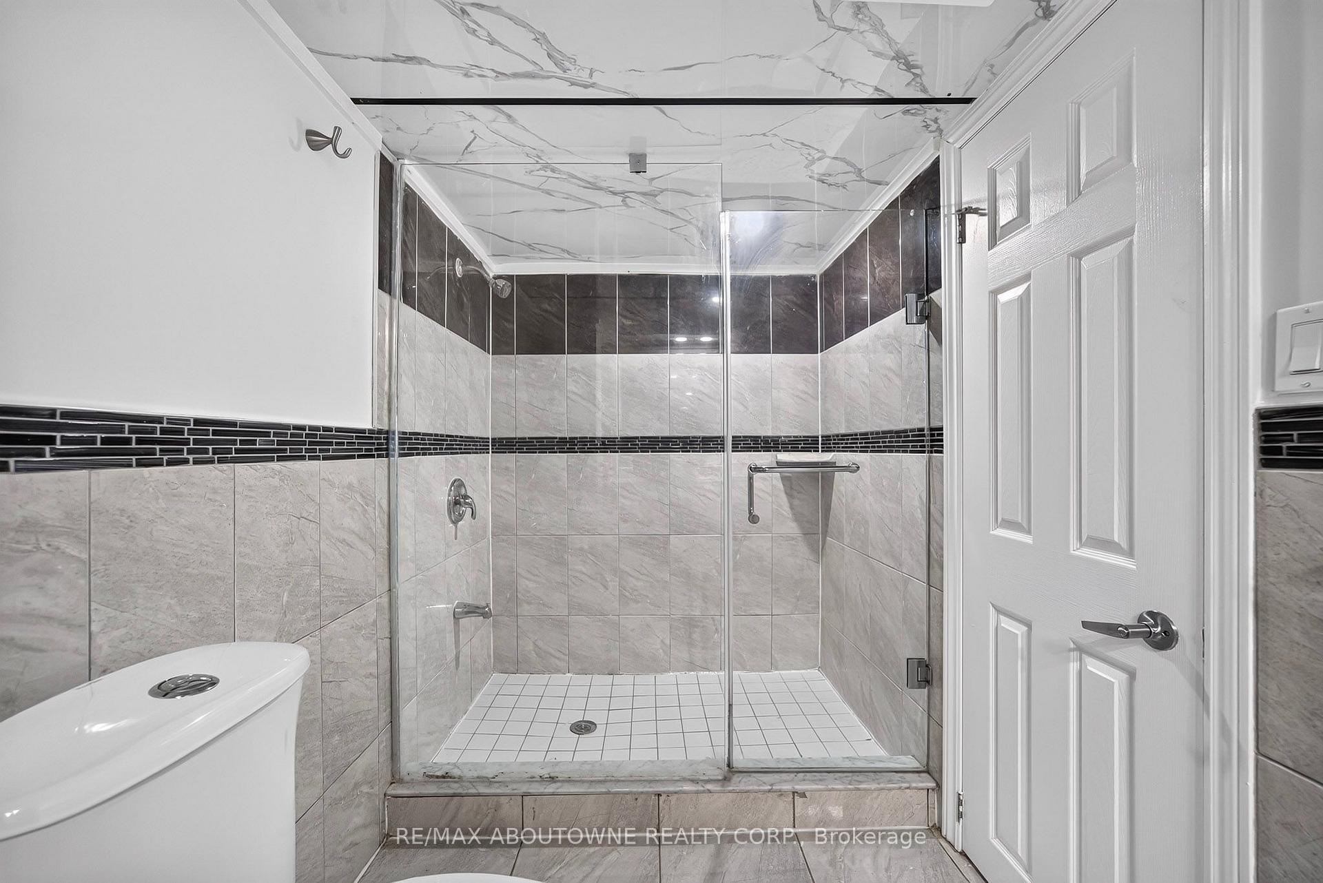 Photo 23 of 668 Greycedar Crescent, Mississauga, Rathwood — HOMEH