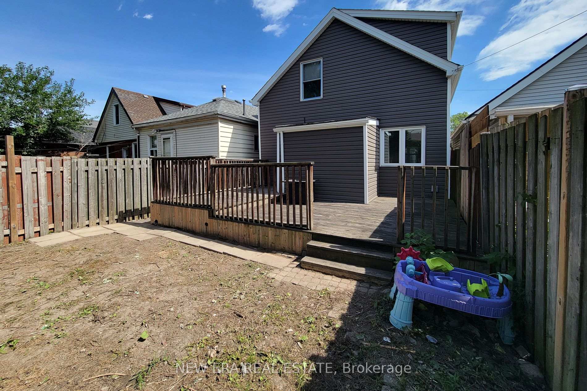 Photo 5 of 391 Cope Street, Hamilton, Homeside — HOMEH
