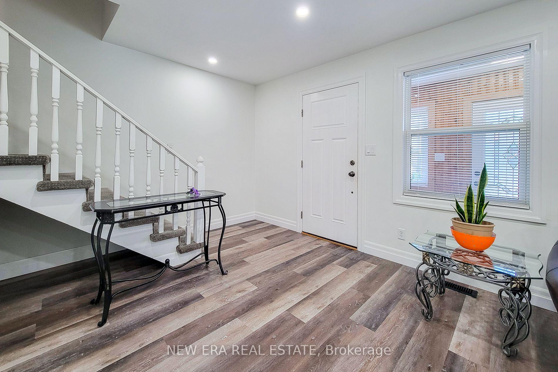 Photo 13 of 391 Cope Street, Hamilton, Homeside — HOMEH