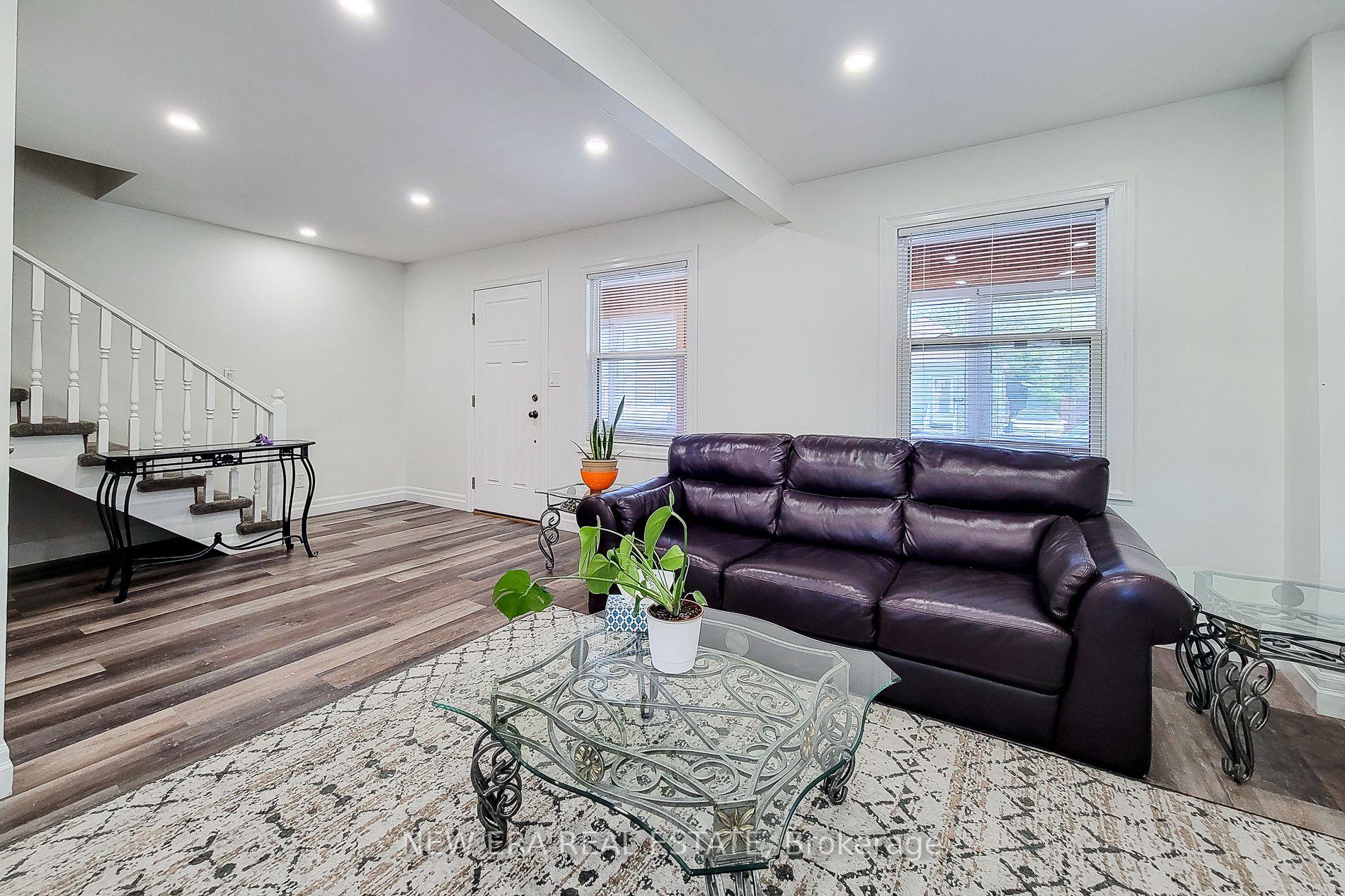 Photo 15 of 391 Cope Street, Hamilton, Homeside — HOMEH