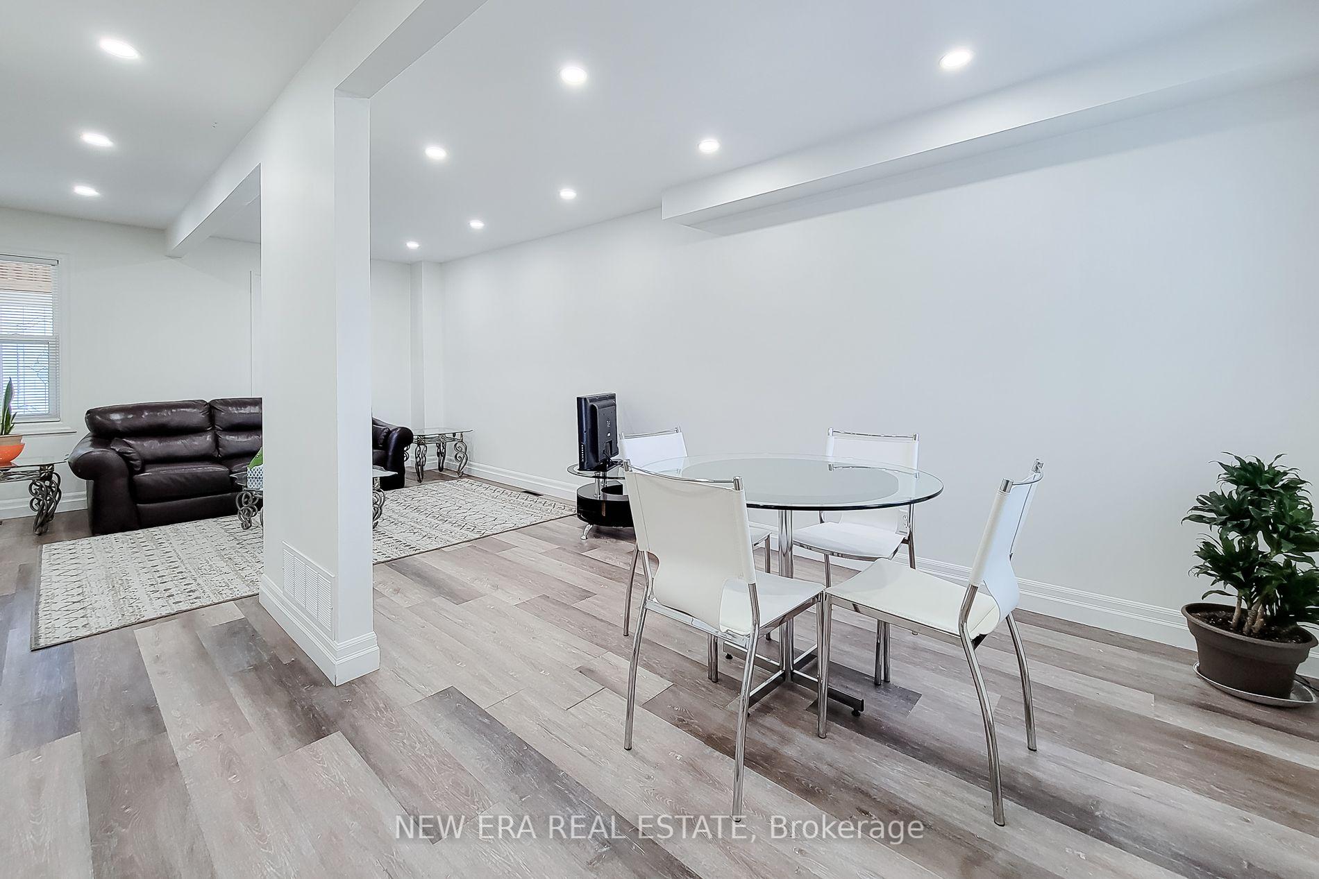 Photo 18 of 391 Cope Street, Hamilton, Homeside — HOMEH