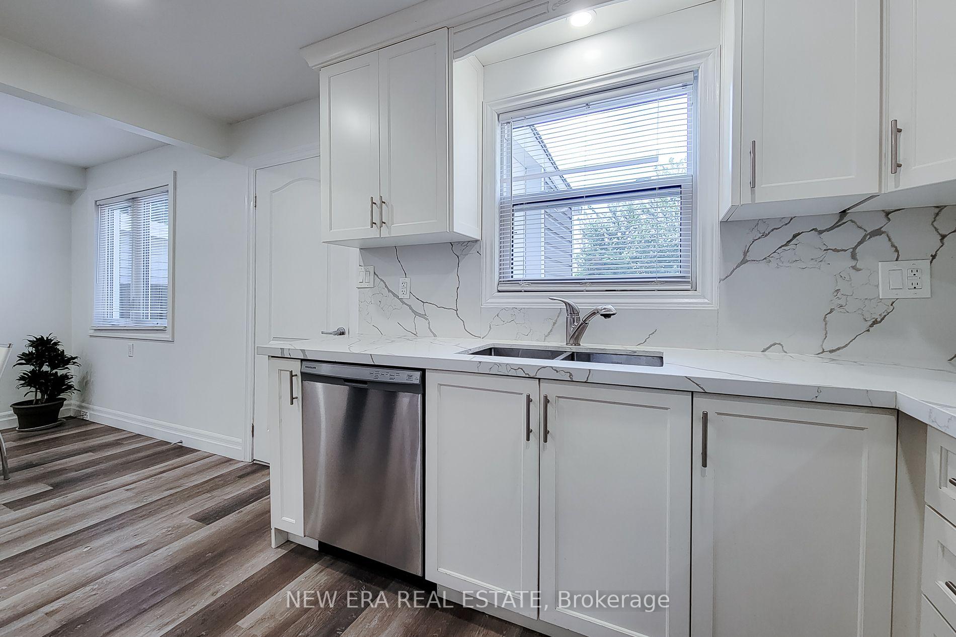 Photo 21 of 391 Cope Street, Hamilton, Homeside — HOMEH