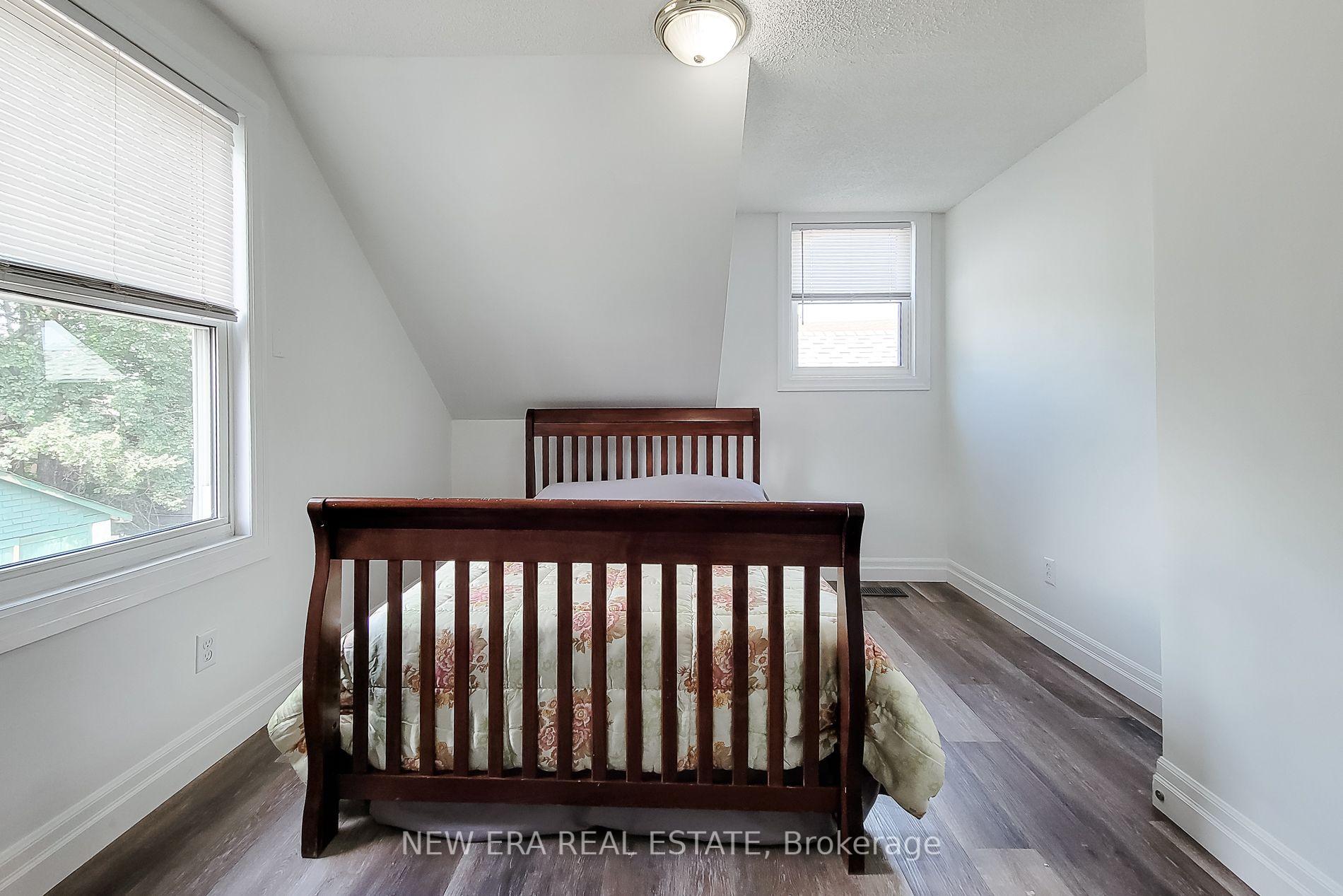 Photo 28 of 391 Cope Street, Hamilton, Homeside — HOMEH
