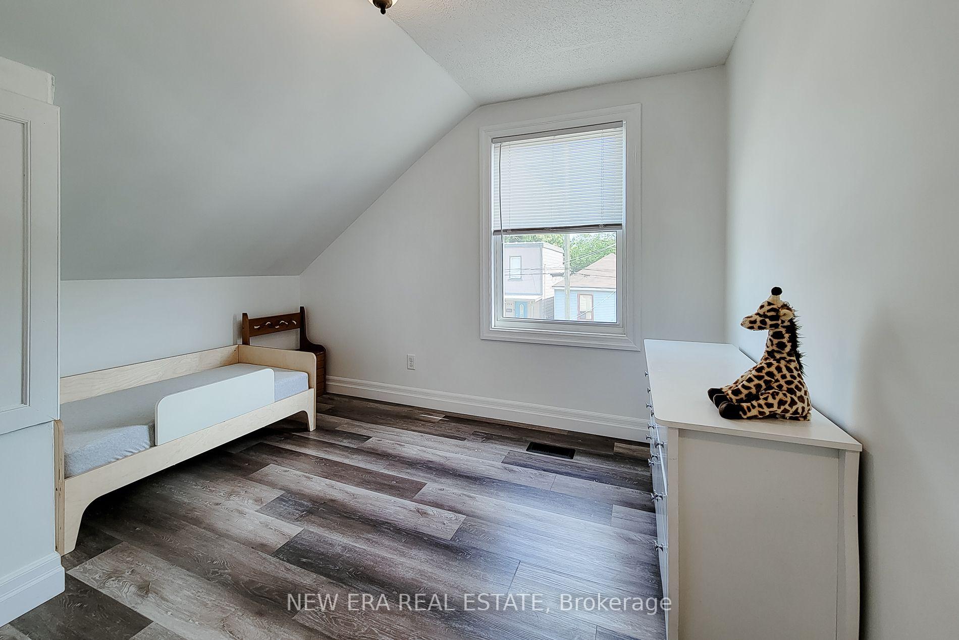 Photo 31 of 391 Cope Street, Hamilton, Homeside — HOMEH