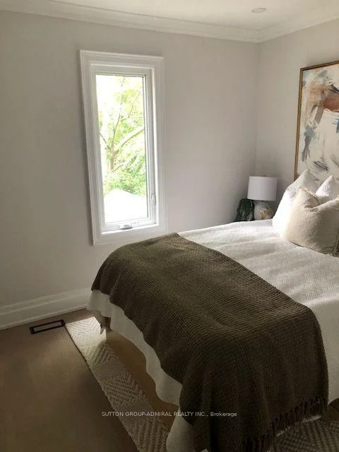 Photo 4 of 59 Shirley Street W, Toronto, Little Portugal — HOMEH