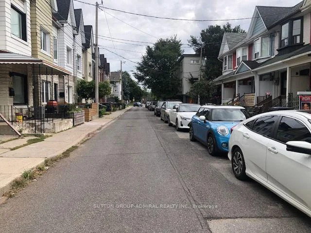 Photo 36 of 59 Shirley Street W, Toronto, Little Portugal — HOMEH