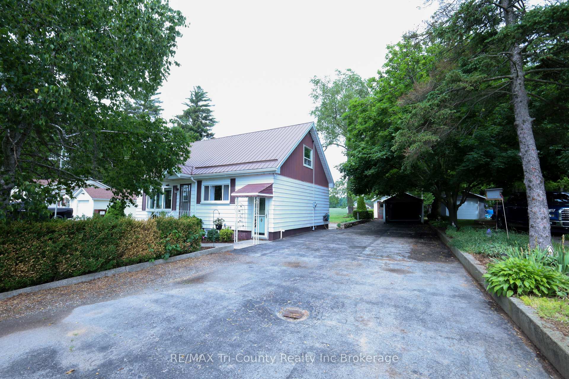 Photo 1 of 1360 Turkey Point Road, Norfolk, Walsh — HOMEH