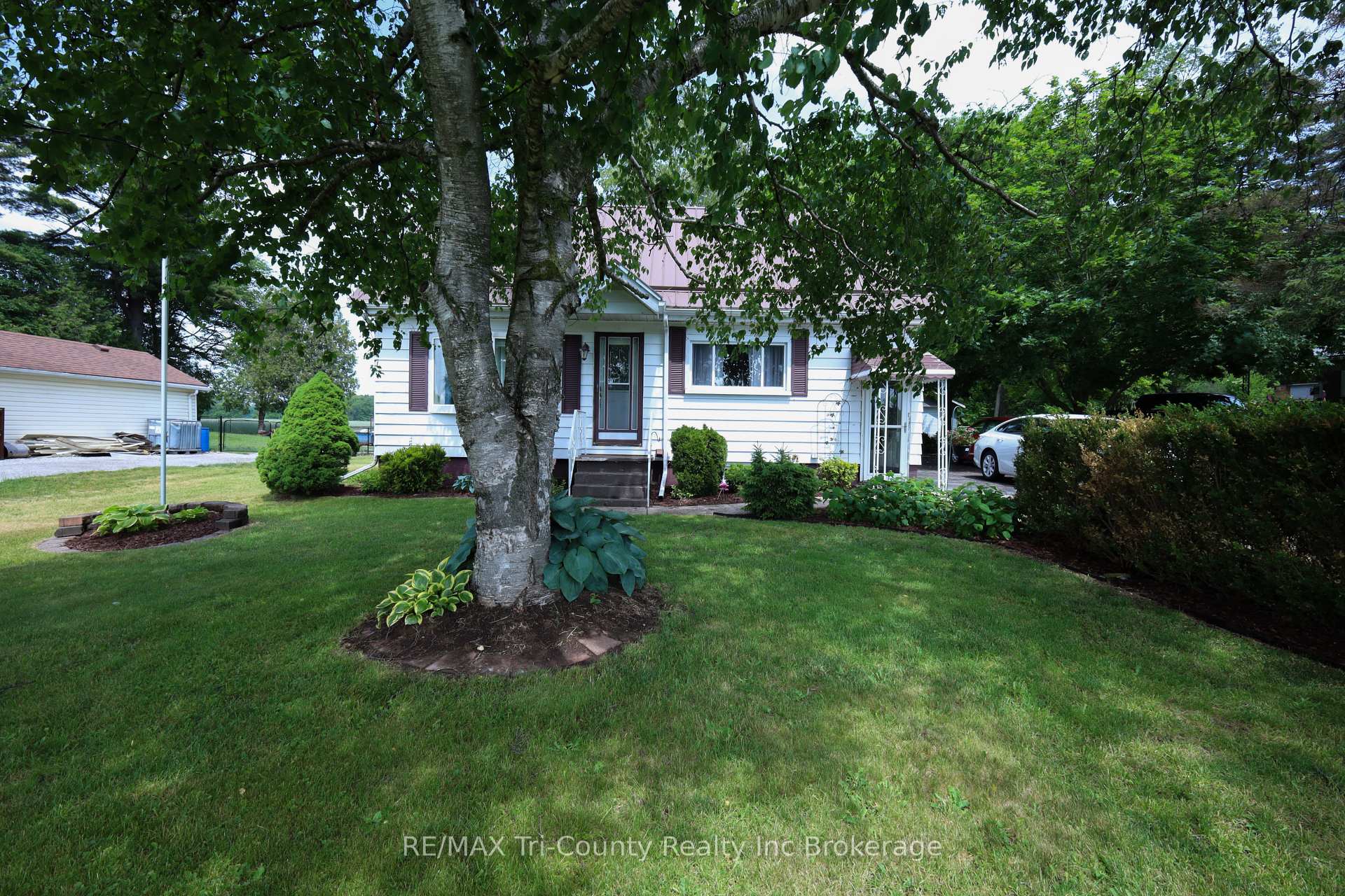Photo 2 of 1360 Turkey Point Road, Norfolk, Walsh — HOMEH