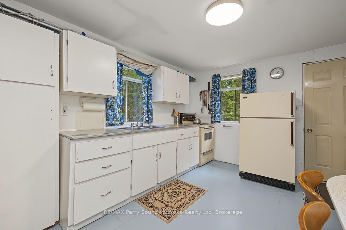 Photo 17 of 28 Porter Lane, McDougall — HOMEH