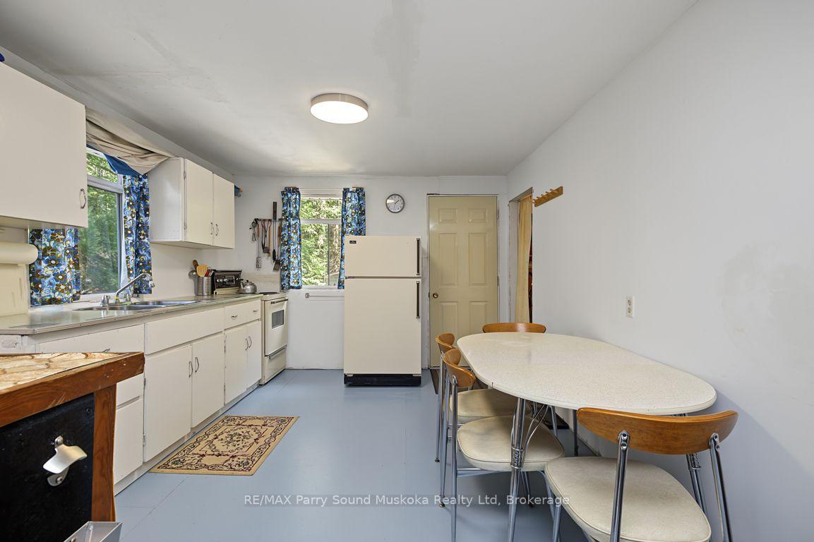 Photo 18 of 28 Porter Lane, McDougall — HOMEH