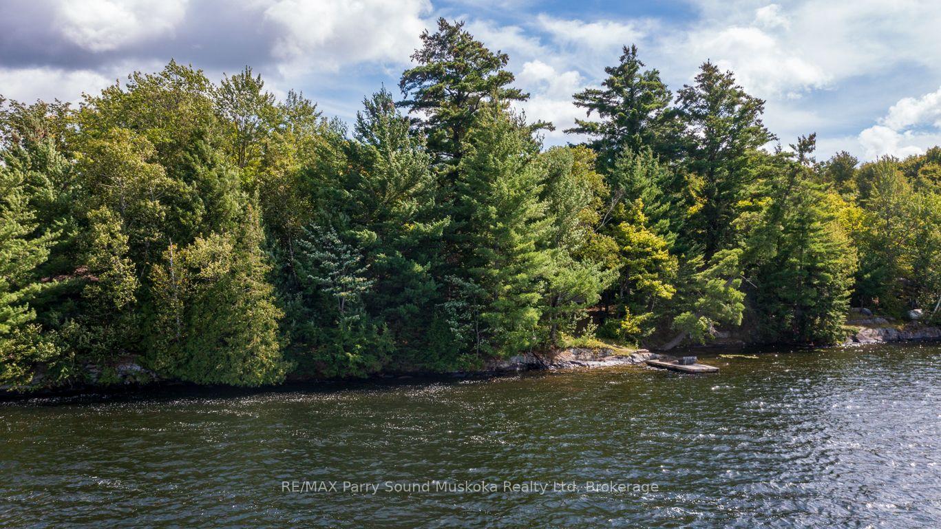 Photo 35 of 28 Porter Lane, McDougall — HOMEH