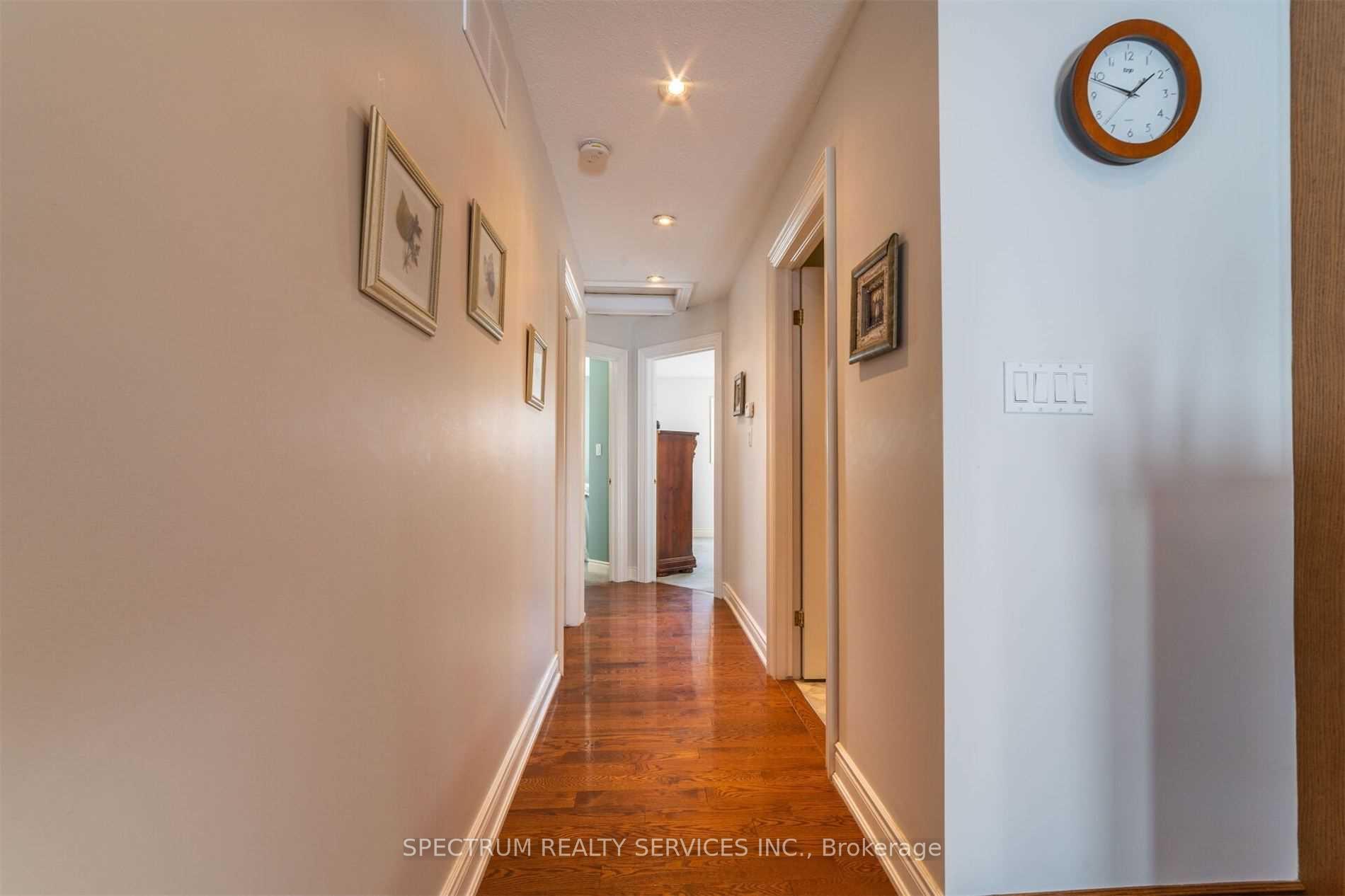 Photo 21 of 8112 Beaver Glen Drive, Niagara Falls, Ascot — HOMEH