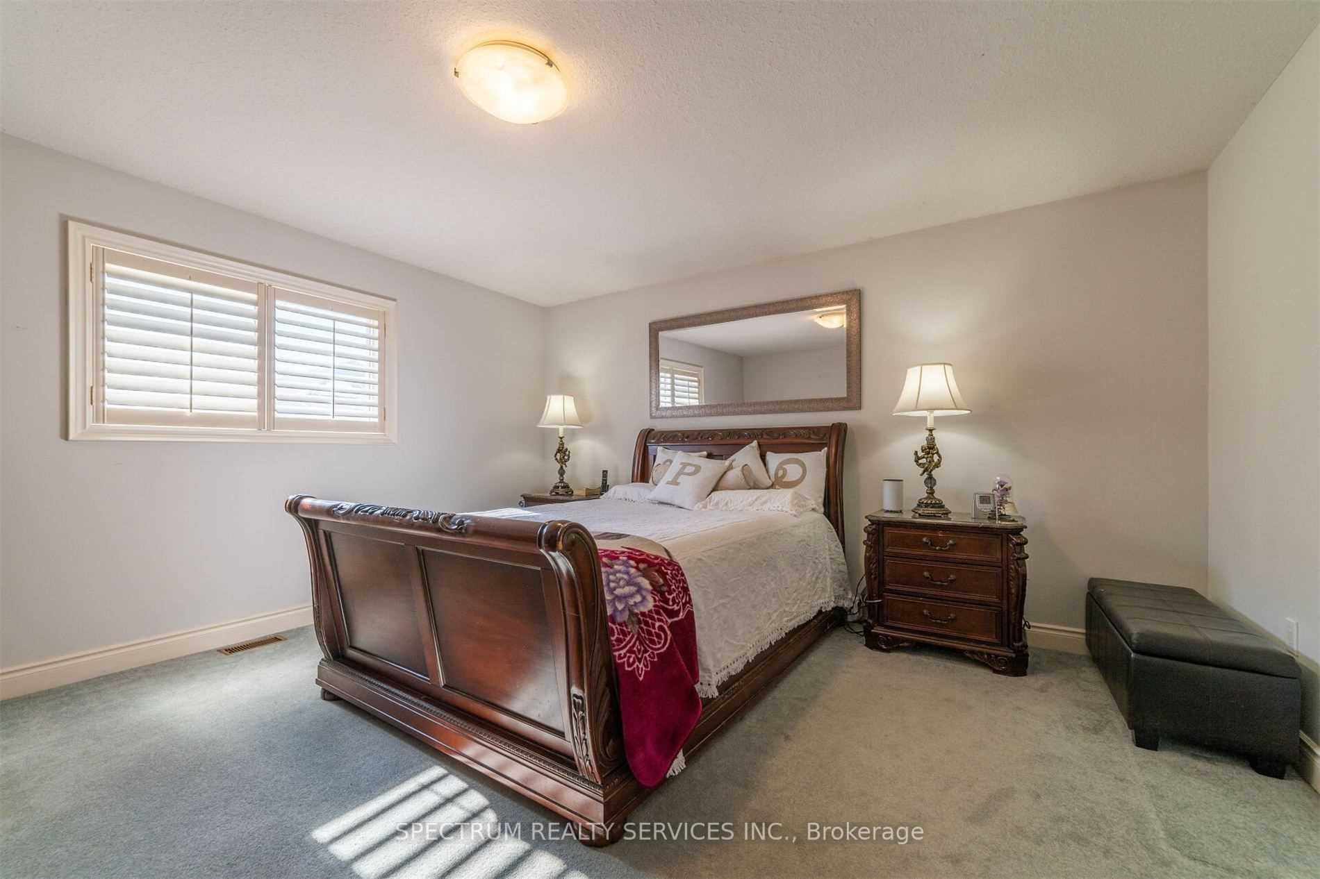 Photo 22 of 8112 Beaver Glen Drive, Niagara Falls, Ascot — HOMEH