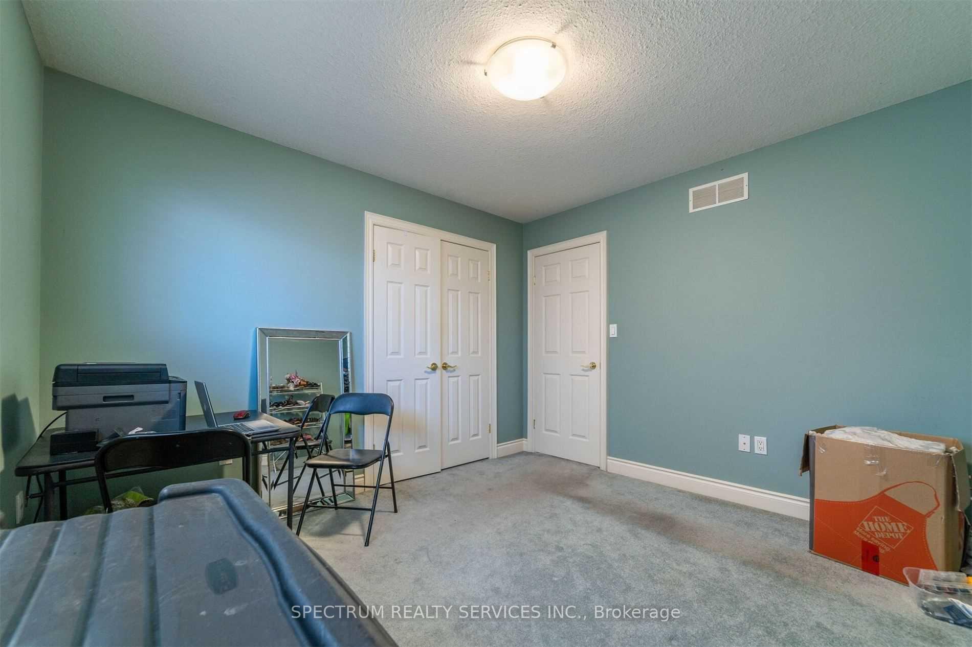 Photo 33 of 8112 Beaver Glen Drive, Niagara Falls, Ascot — HOMEH