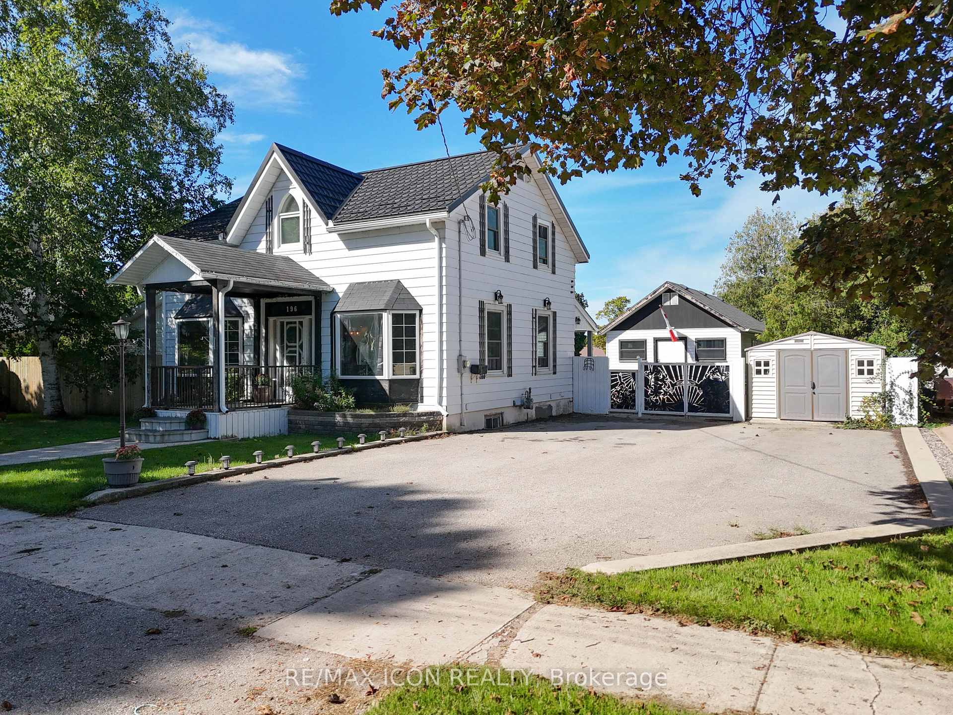 Photo 2 of 196 Cameron Street, Goderich, Goderich (Town) — HOMEH