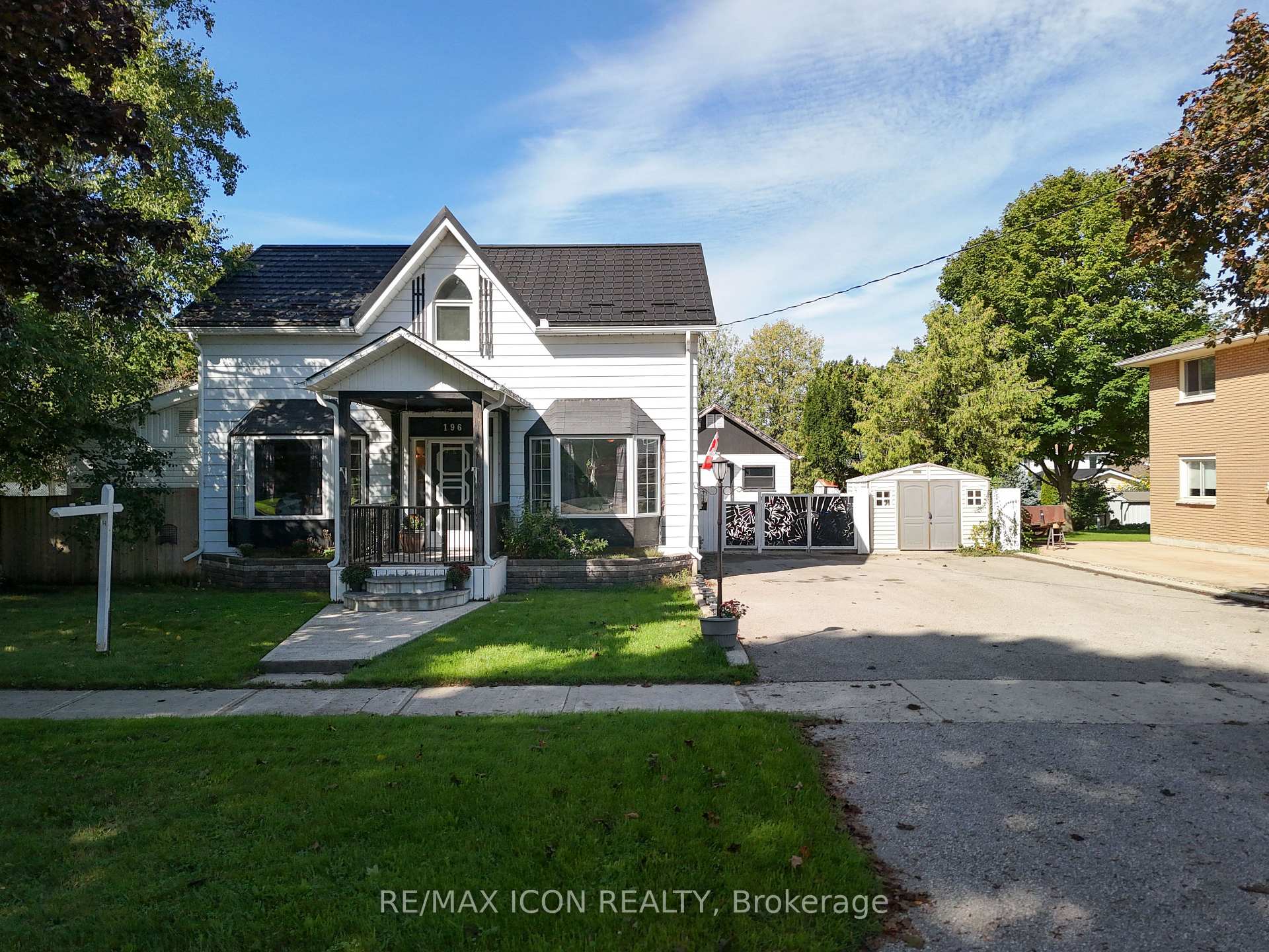Photo 3 of 196 Cameron Street, Goderich, Goderich (Town) — HOMEH