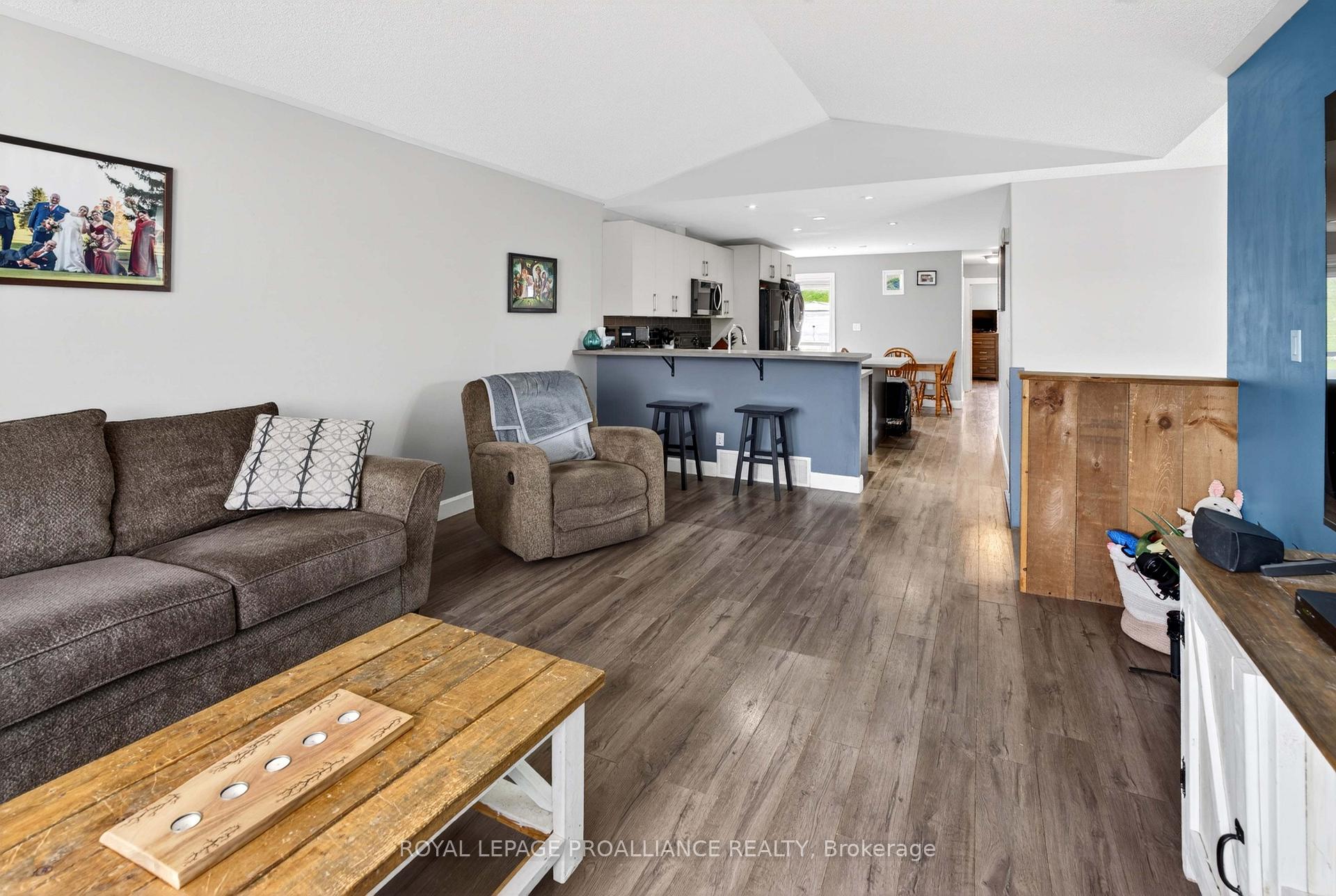 Photo 6 of 733 Tanner Drive, Kingston, East Gardiners Rd — HOMEH