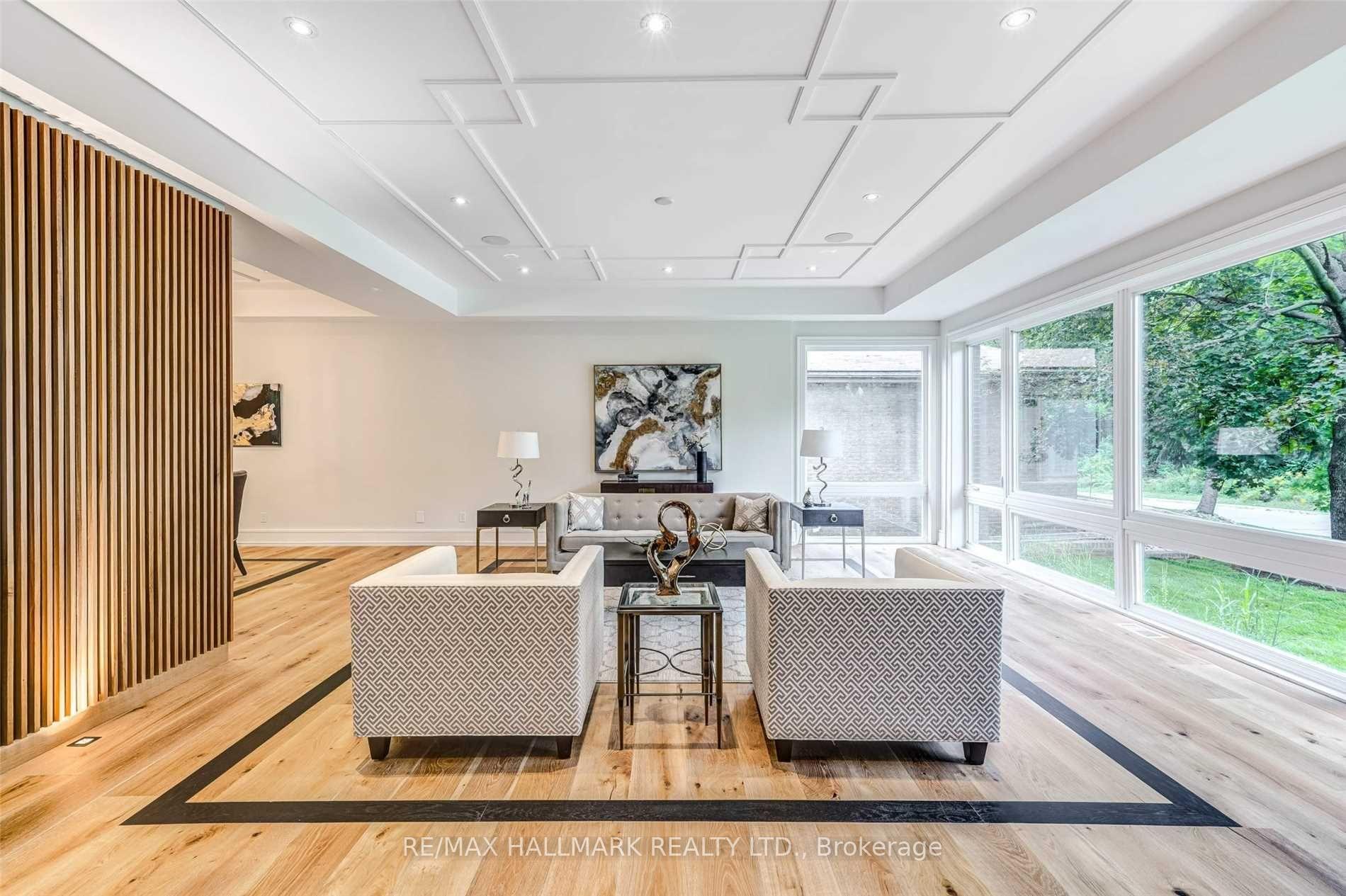 Photo 3 of 31 Timberlane Drive, North York, Lansing-Westgate — HOMEH
