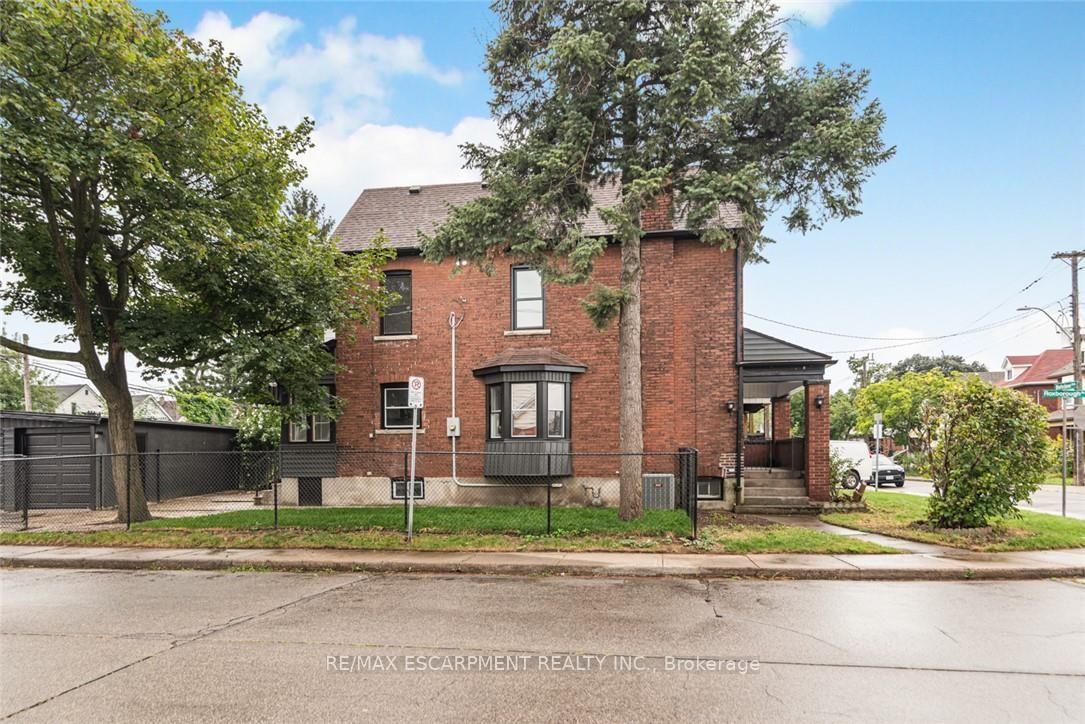 Photo 2 of 90 Belview Avenue, Hamilton, Crown Point — HOMEH