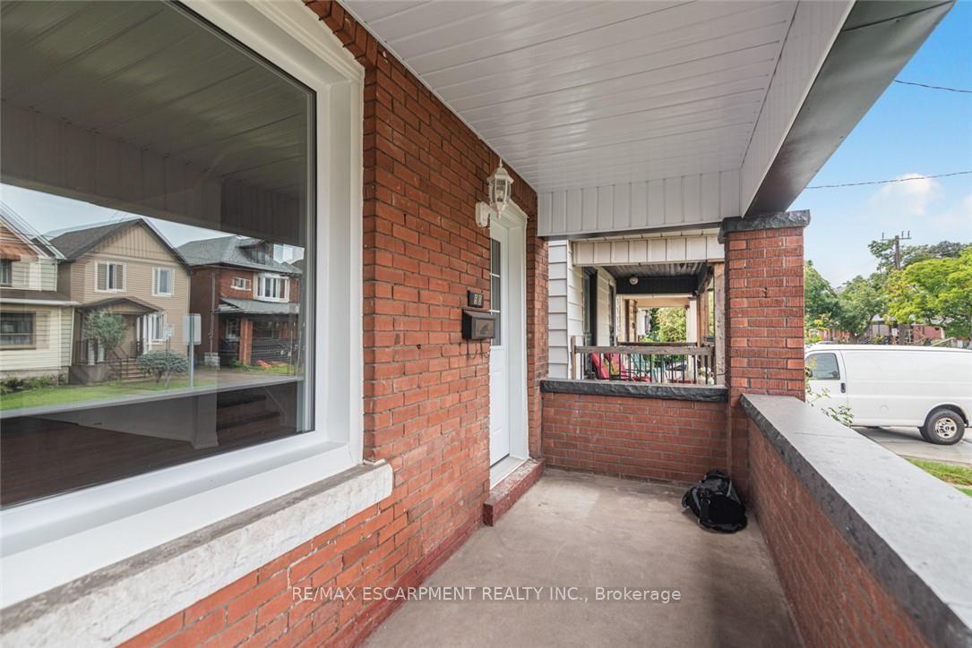 Photo 5 of 90 Belview Avenue, Hamilton, Crown Point — HOMEH