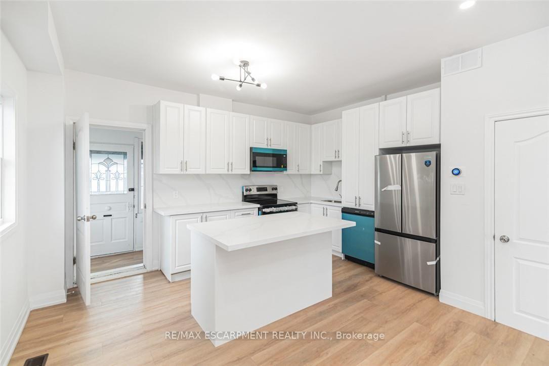 Photo 9 of 90 Belview Avenue, Hamilton, Crown Point — HOMEH