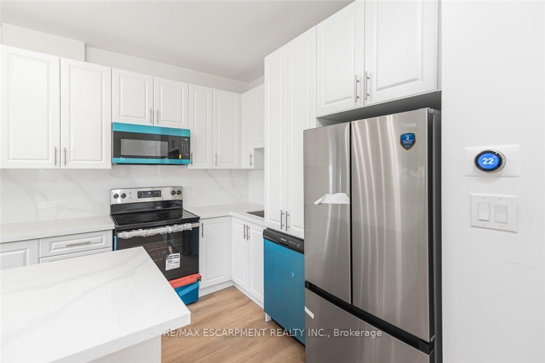 Photo 14 of 90 Belview Avenue, Hamilton, Crown Point — HOMEH