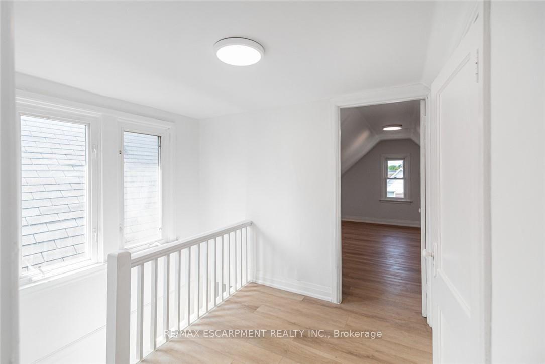 Photo 20 of 90 Belview Avenue, Hamilton, Crown Point — HOMEH