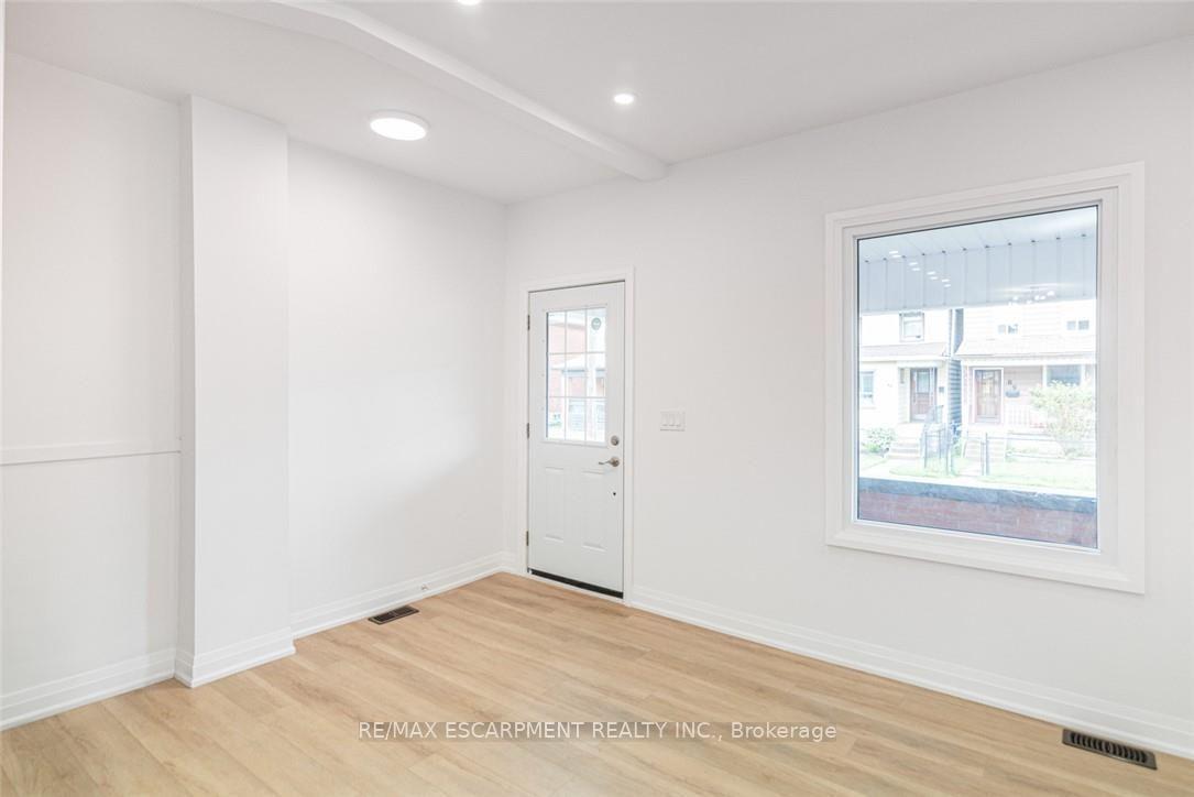 Photo 30 of 90 Belview Avenue, Hamilton, Crown Point — HOMEH