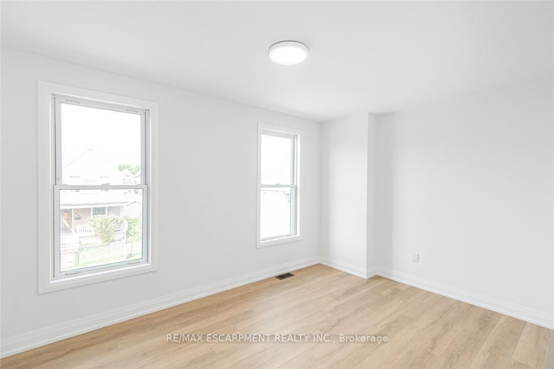 Photo 33 of 90 Belview Avenue, Hamilton, Crown Point — HOMEH