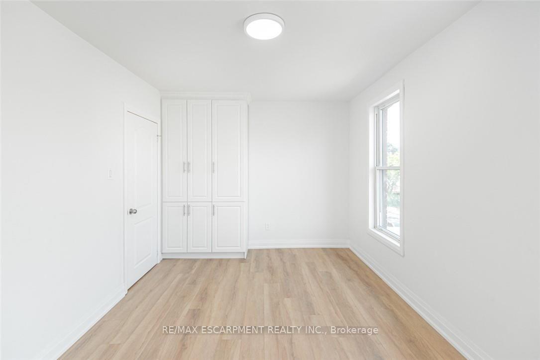 Photo 34 of 90 Belview Avenue, Hamilton, Crown Point — HOMEH