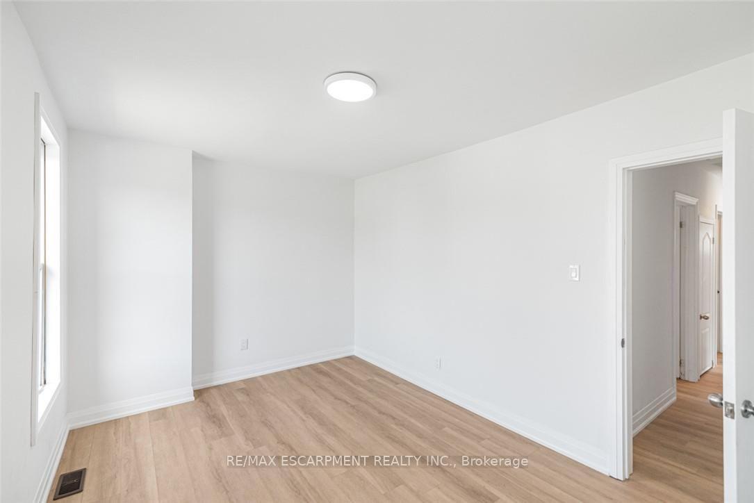 Photo 35 of 90 Belview Avenue, Hamilton, Crown Point — HOMEH