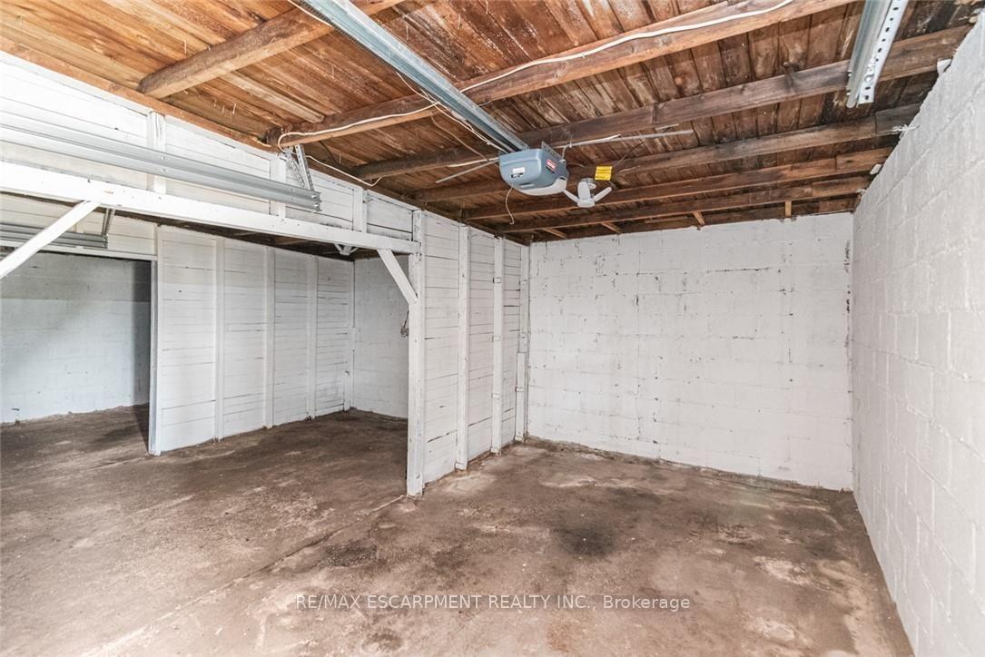 Photo 43 of 90 Belview Avenue, Hamilton, Crown Point — HOMEH