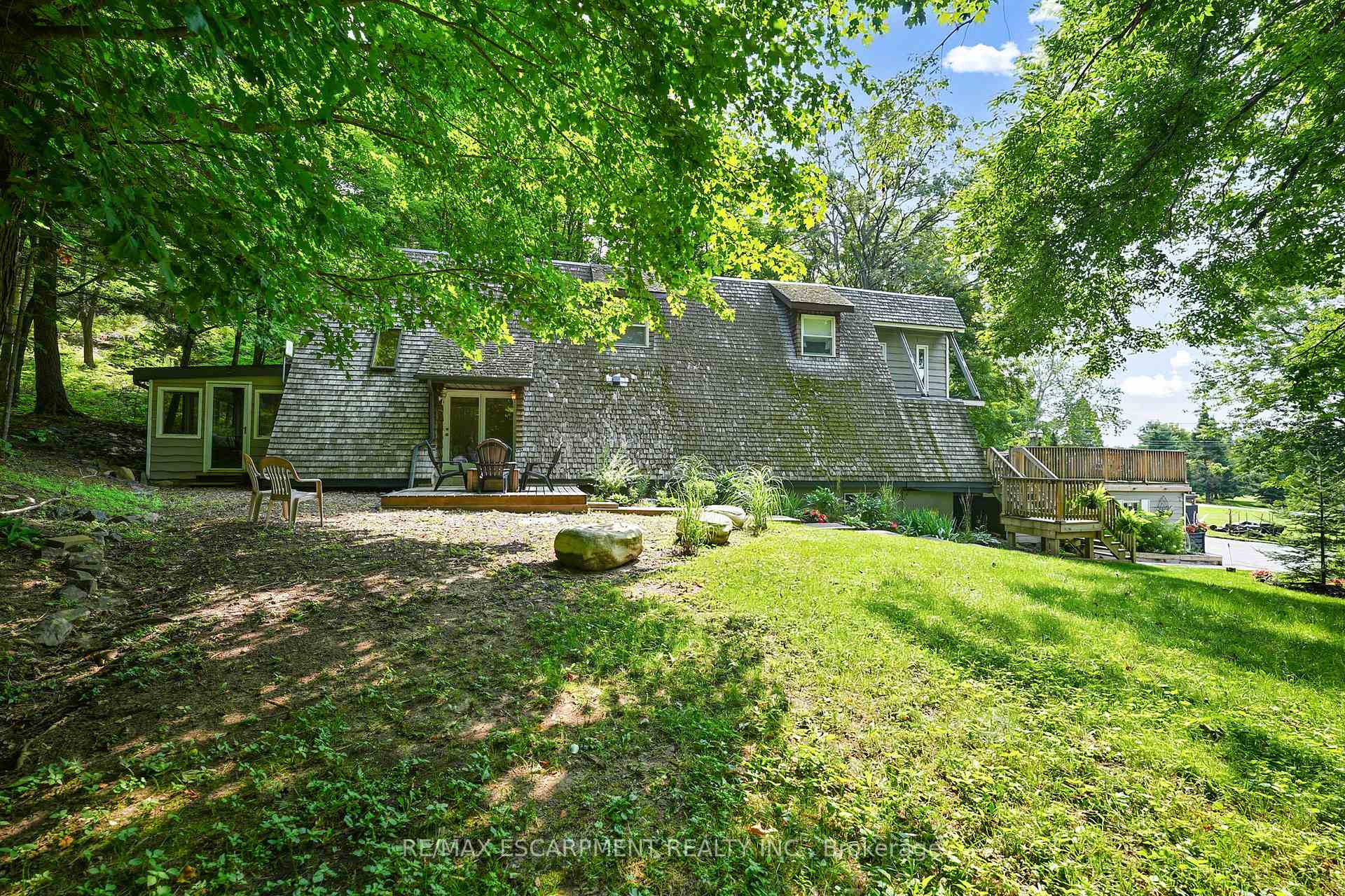 Photo 2 of 1073 Cedar Beach Road, Bracebridge, Monck (Bracebridge) — HOMEH
