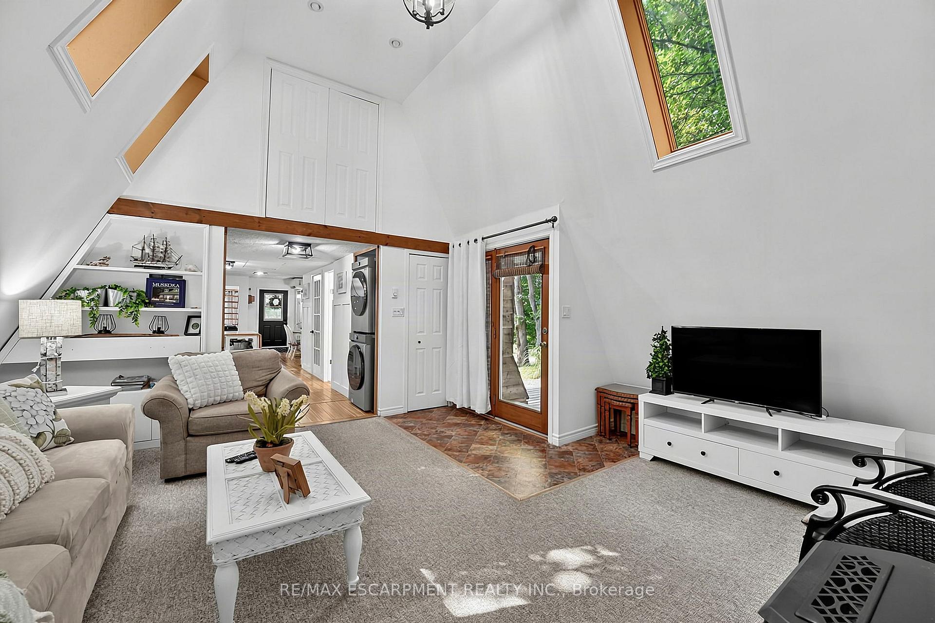 Photo 16 of 1073 Cedar Beach Road, Bracebridge, Monck (Bracebridge) — HOMEH