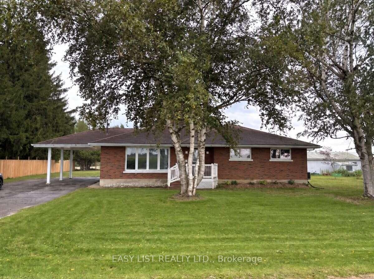 Photo 2 of 21 Bruce Rd 22, Brockton — HOMEH