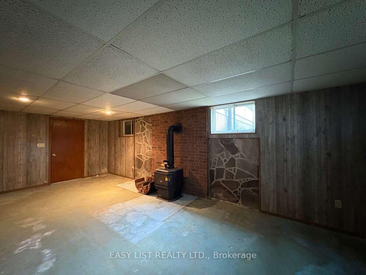 Photo 23 of 21 Bruce Rd 22, Brockton — HOMEH