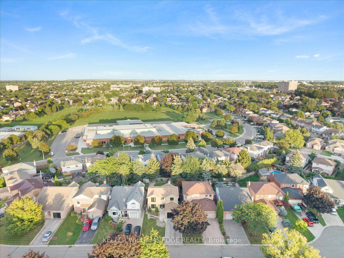 Photo 41 of 37 Bourbon Court, Hamilton, Barnstown — HOMEH