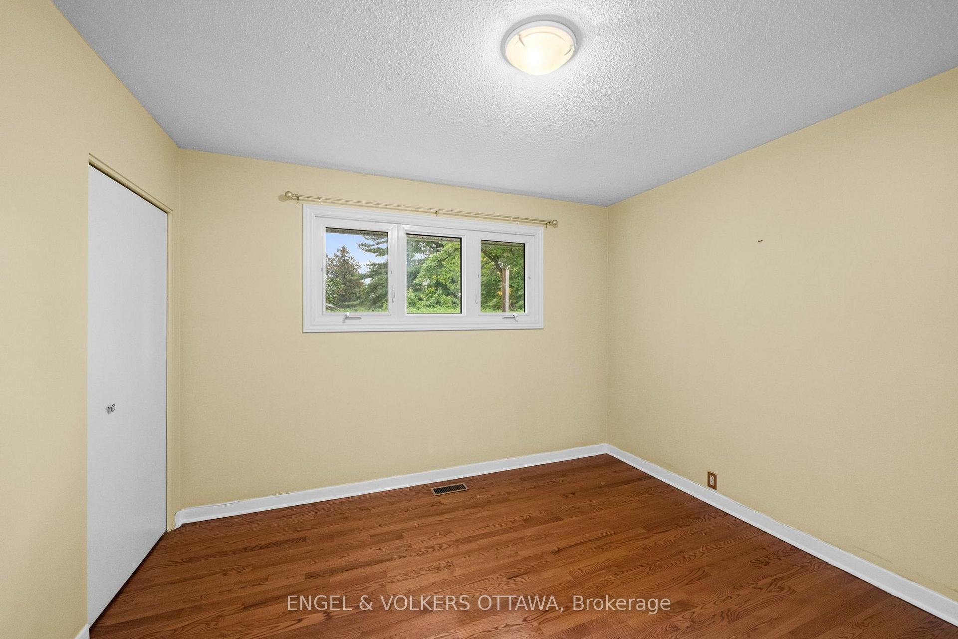 Photo 25 of 20 Parthia Avenue, Ottawa, City View/Skyline/Fisher Heights/Parkwood Hills — HOMEH