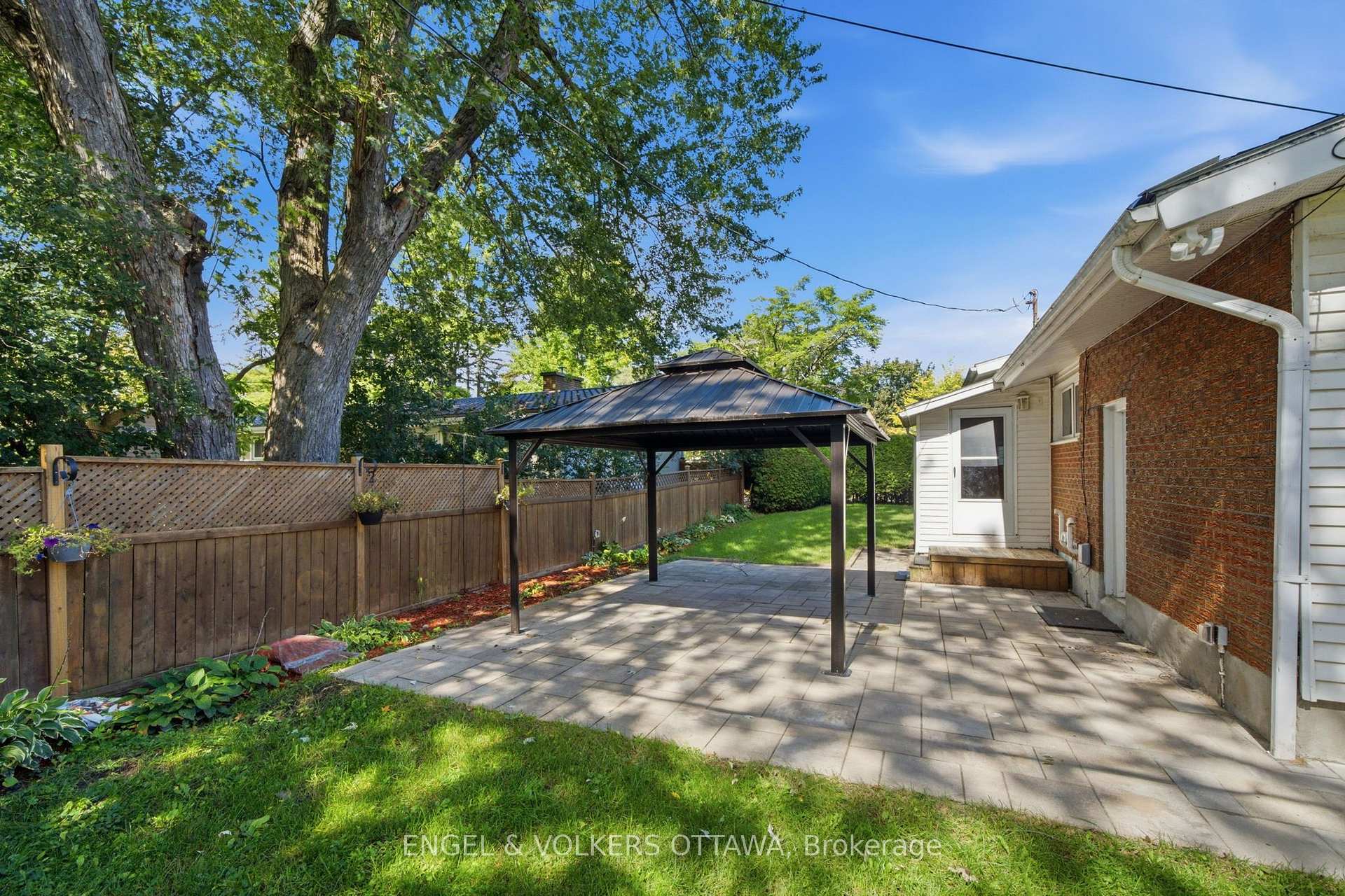 Photo 41 of 20 Parthia Avenue, Ottawa, City View/Skyline/Fisher Heights/Parkwood Hills — HOMEH
