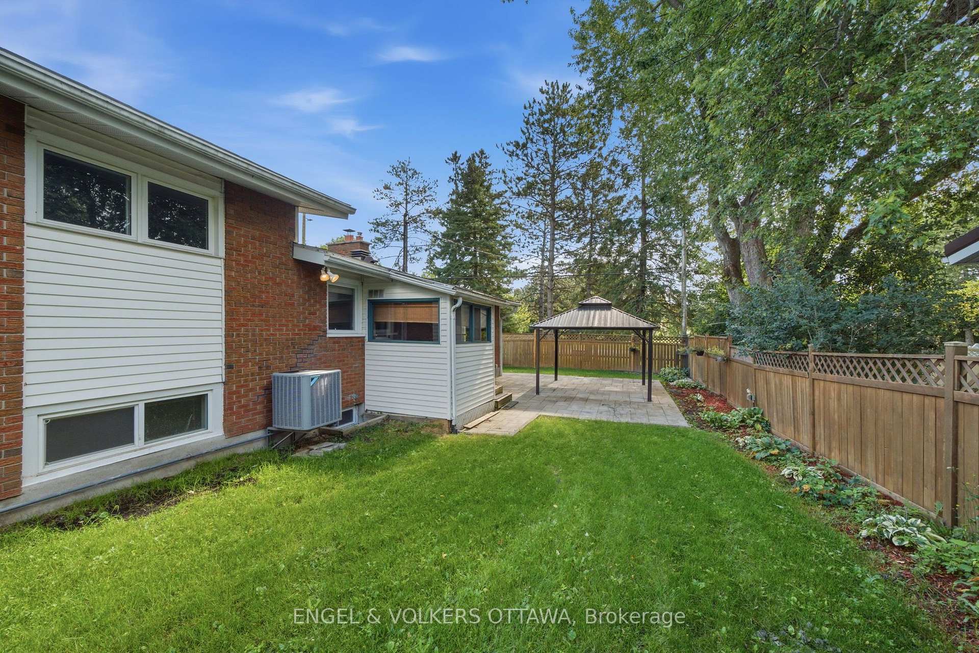 Photo 43 of 20 Parthia Avenue, Ottawa, City View/Skyline/Fisher Heights/Parkwood Hills — HOMEH
