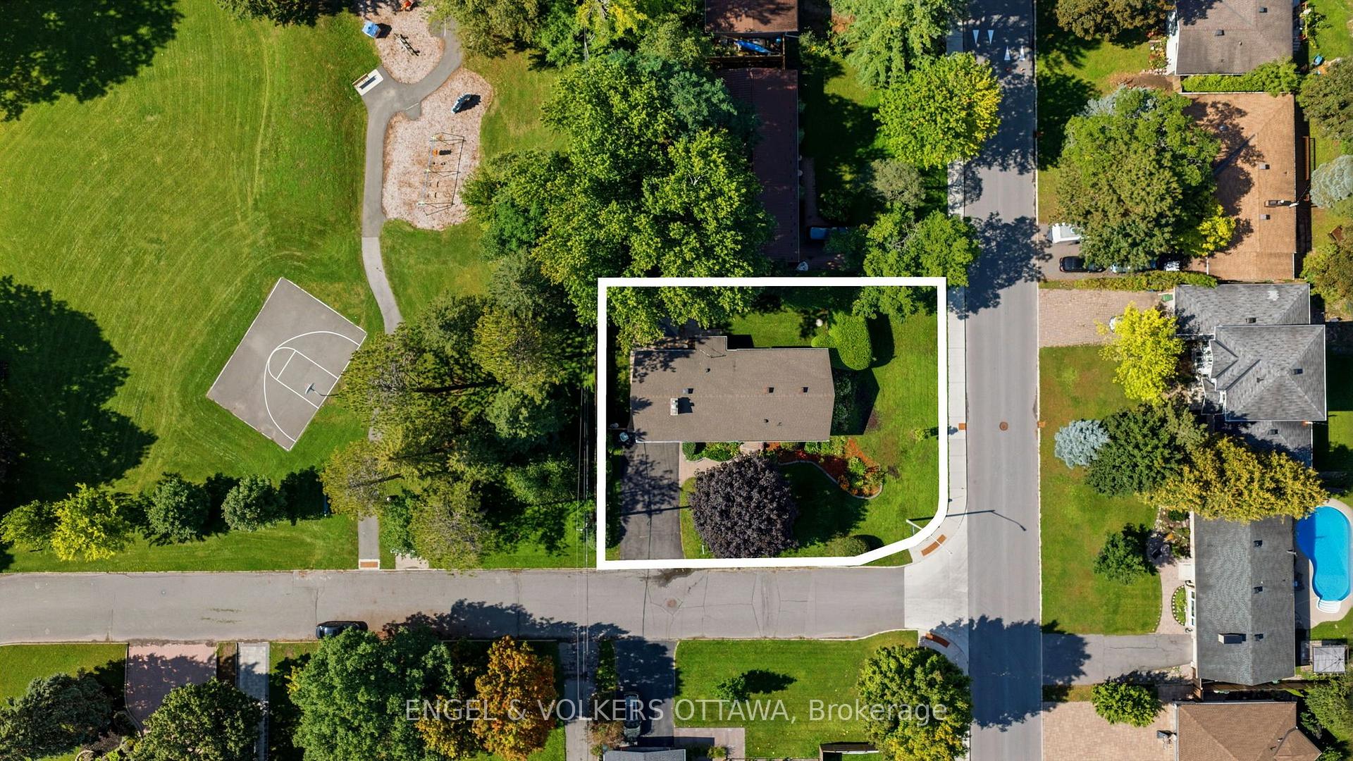 Photo 45 of 20 Parthia Avenue, Ottawa, City View/Skyline/Fisher Heights/Parkwood Hills — HOMEH