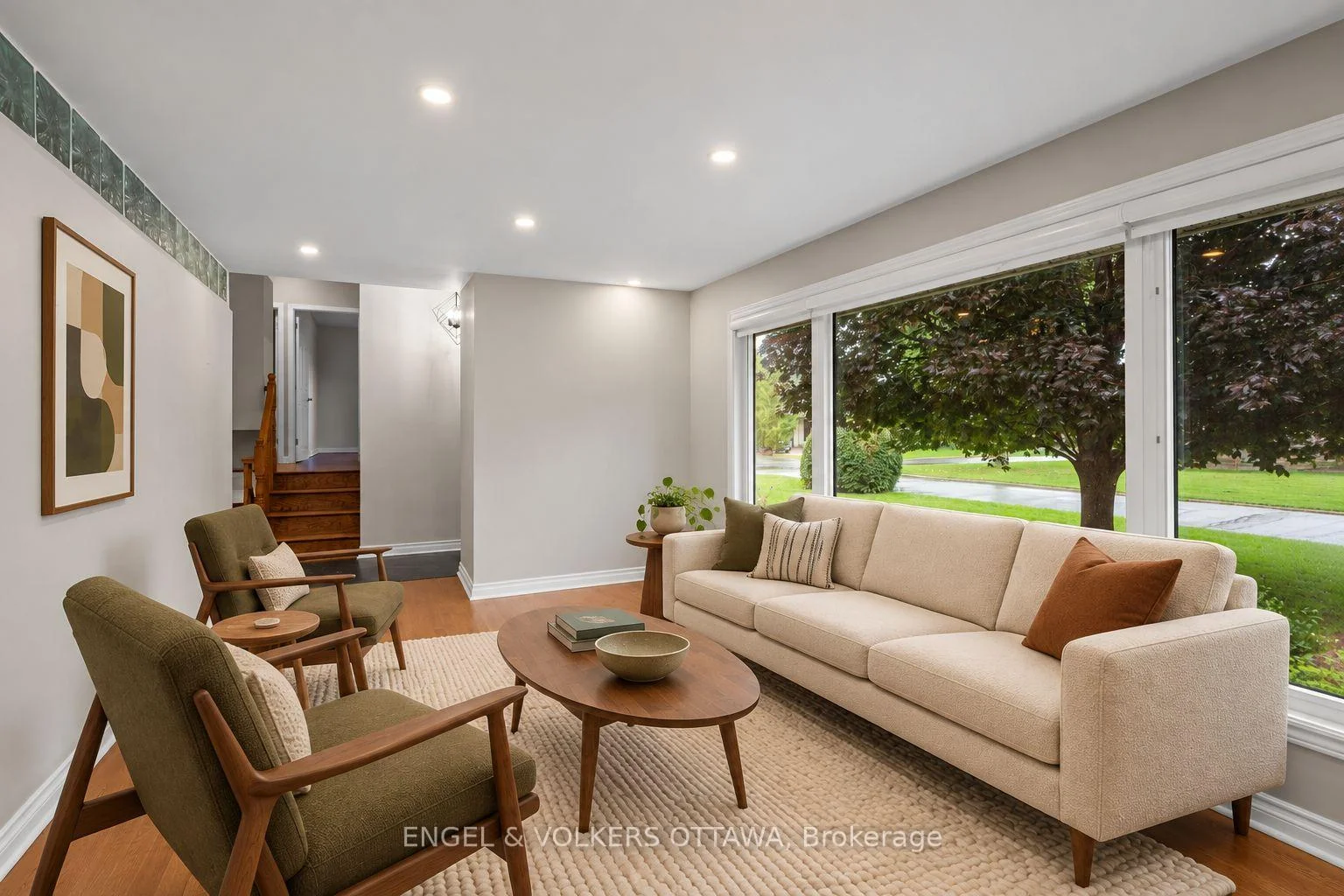 Photo 9 of 20 Parthia Avenue, Ottawa, City View/Skyline/Fisher Heights/Parkwood Hills — HOMEH
