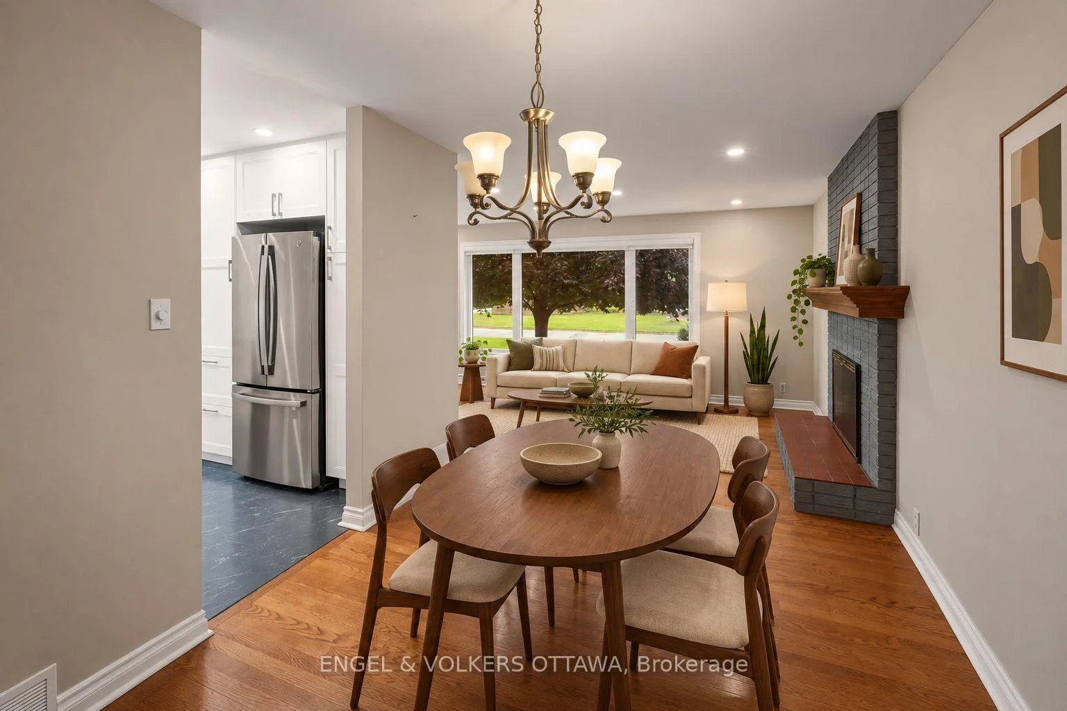 Photo 13 of 20 Parthia Avenue, Ottawa, City View/Skyline/Fisher Heights/Parkwood Hills — HOMEH
